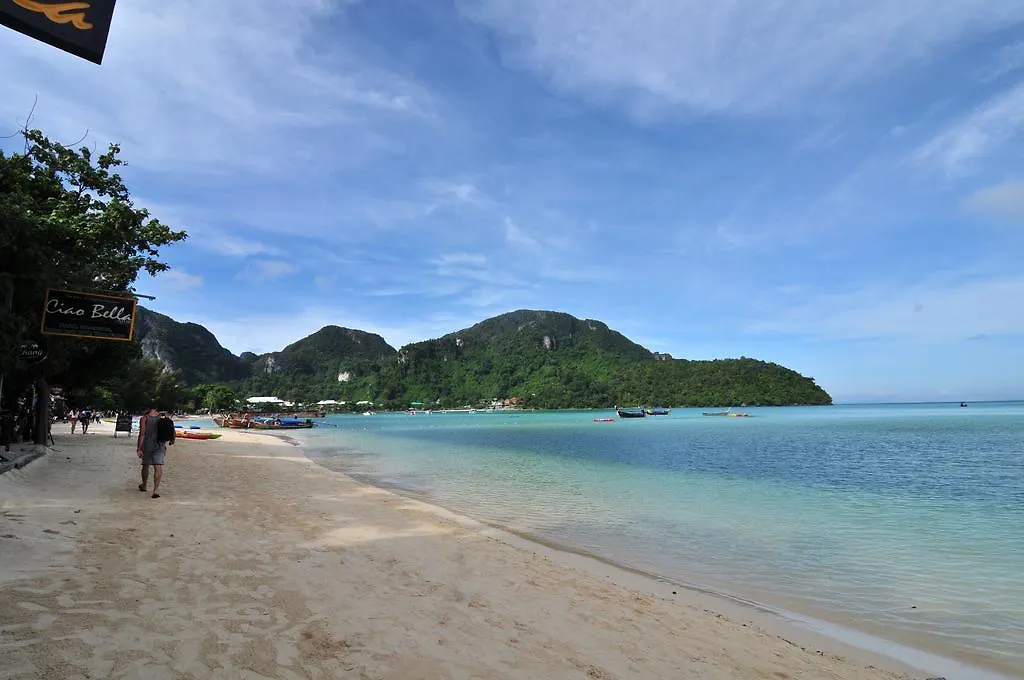 Dee Dee Beach House Hotel Phi Phi Don 2*,  Thailand